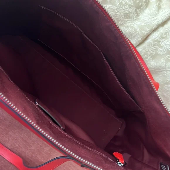 Coach NWOT Gallery tote bag in perforated Miami red, brand new - Picture 9 of 16